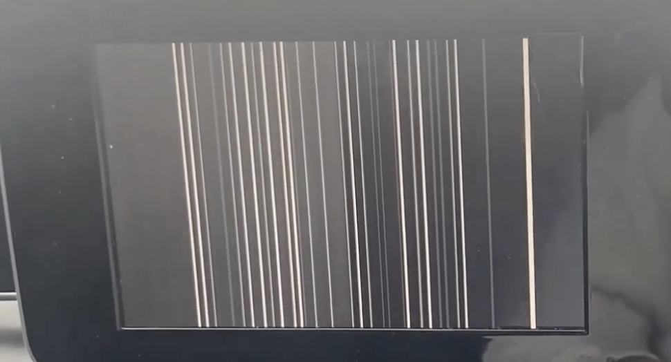 Mercedes C class lines on screen