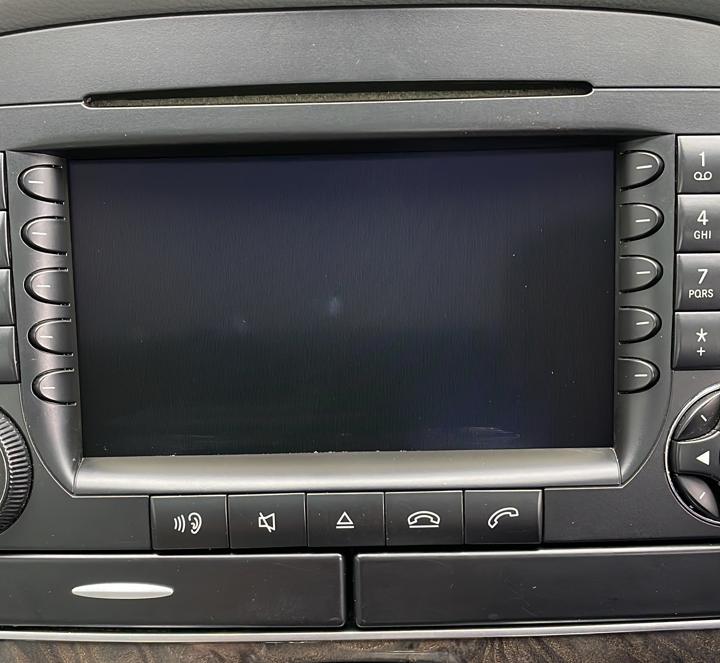 Mercedes SL COMAND screen replacement