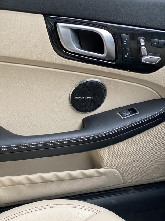 Mercedes SLC Harman Kardon retrofit